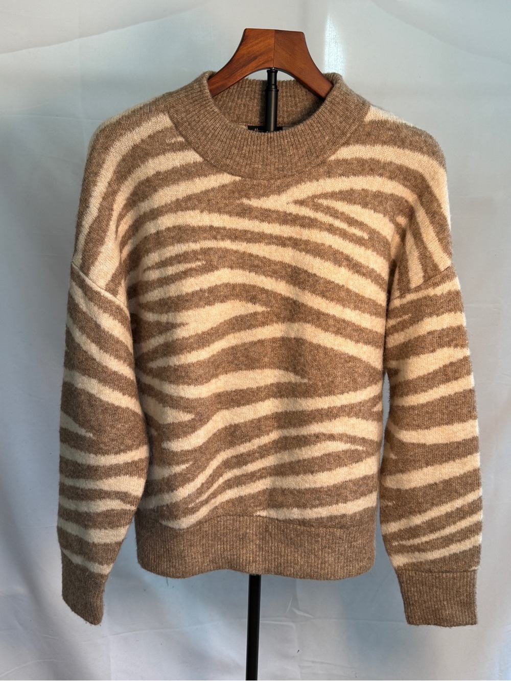 Massimo Dutti Beige and Cream Zebra-Stripe Crewneck Sweater